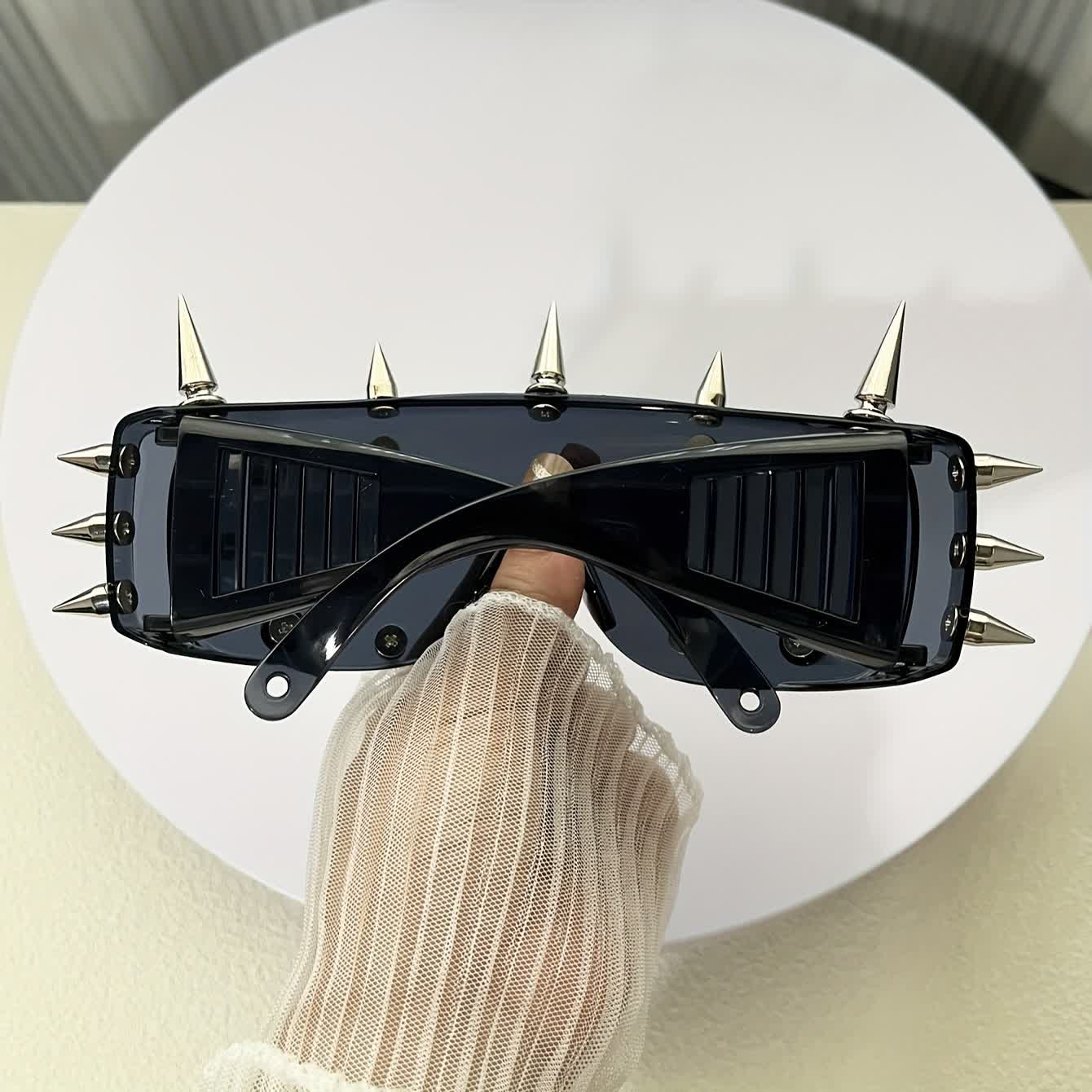Rivet Decor Y2K Cyberpunk Hipster Sunglasses
