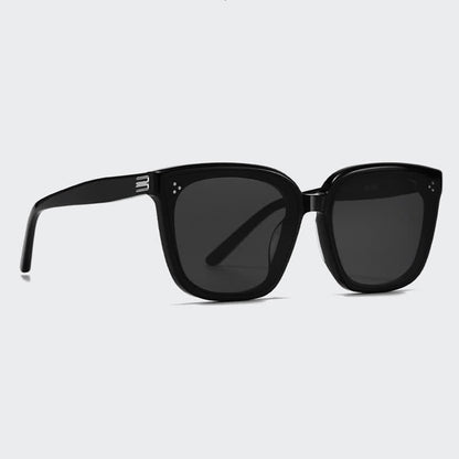 Fashion Square Frame Black Sunglasses with Nylon Lenses