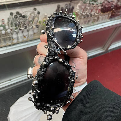 CyberPunk Style Irregular Shaped Rivet Decor Sunglasses for Party