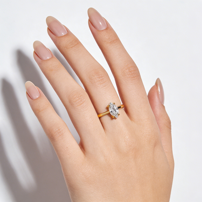 Four-Prong Marquise Cut Ring – Classic Brilliance in a Sleek Silhouette