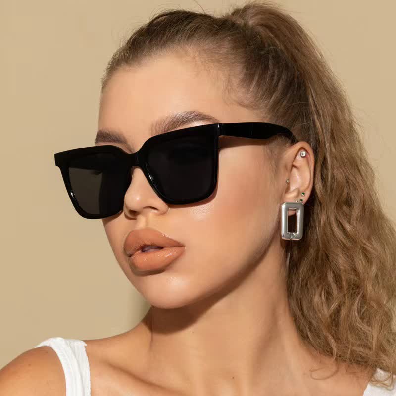 Trapezoid Frame Classic Sunglasses