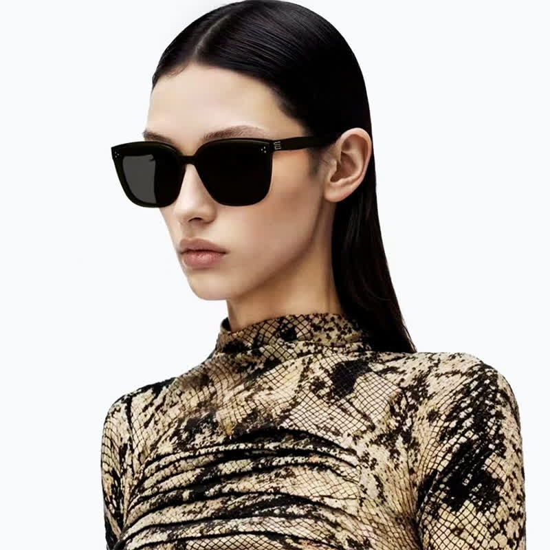 Fashion Square Frame Black Sunglasses with Nylon Lenses