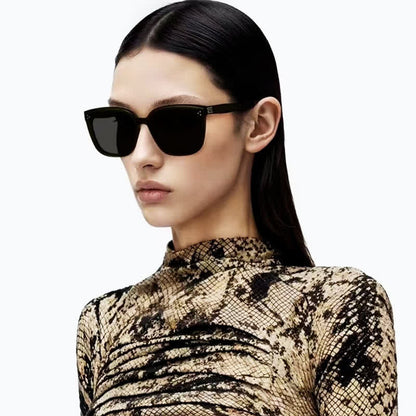Fashion Square Frame Black Sunglasses with Nylon Lenses