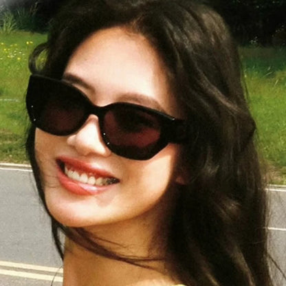 Cat-Eye Thick Temples Hipster Sunglasses