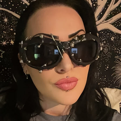 CyberPunk Style Irregular Shaped Rivet Decor Sunglasses for Party