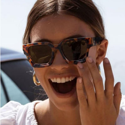 Square Frame Tinted Sunglasses