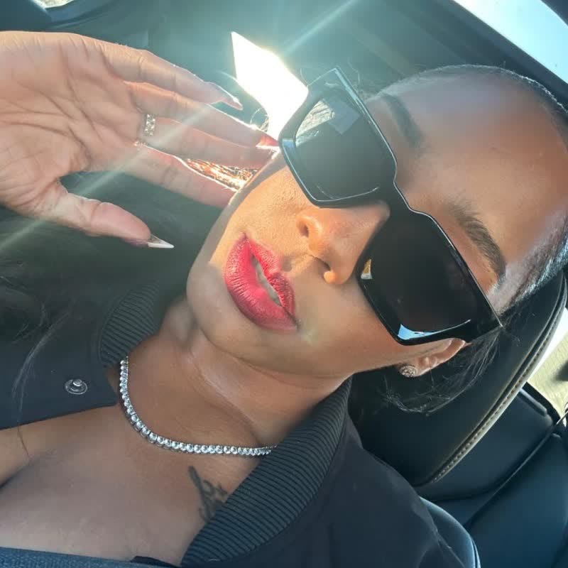 Square Frame Tinted Sunglasses