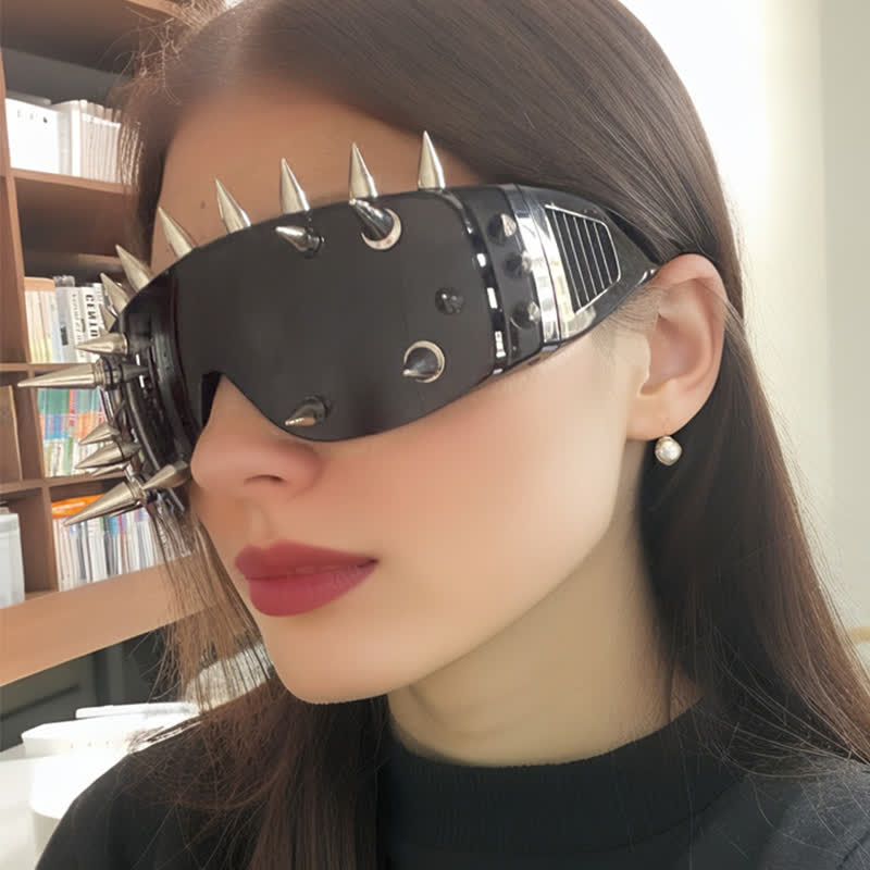 Rivet Decor Y2K Cyberpunk Hipster Sunglasses