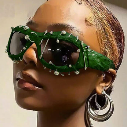 CyberPunk Style Irregular Shaped Rivet Decor Sunglasses for Party