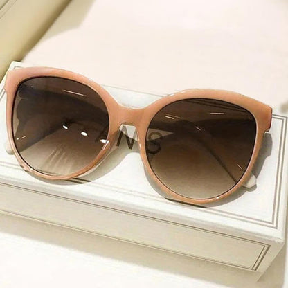 Cat-Eye Oversized Frame Hipster Sunglasses