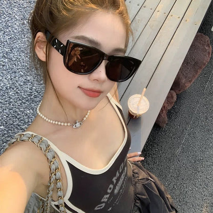 Unisex Cat-Eye Large Frame Fashion Sunglasses