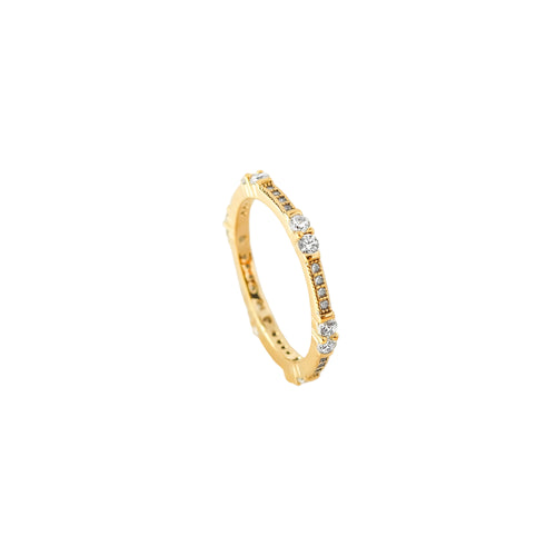 Artisan Diamond Band – Old-World Craftsmanship in Every Sparkle