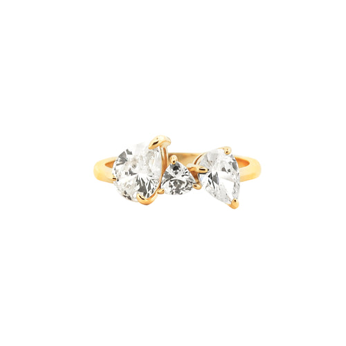 Three-Stone Pear & Trillion Diamond Ring – Golden Sparkle of Asymmetrical Love