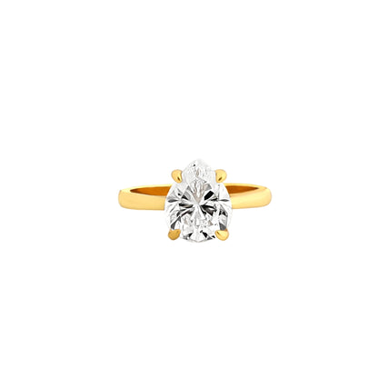 Four-Prong Pear Cut Ring – Classic Brilliance in a Delicate Silhouette