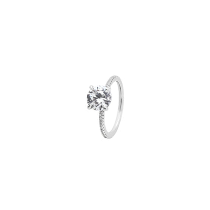 Round Brilliant Solitaire Ring – A Circle of Timeless Sparkle