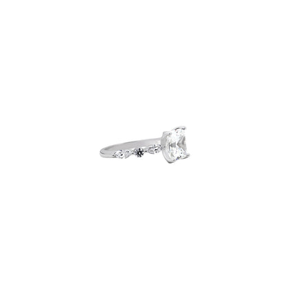 Princess Cut Diamond Ring with Diamond Accents – Golden Sparkle That Tells Your Story