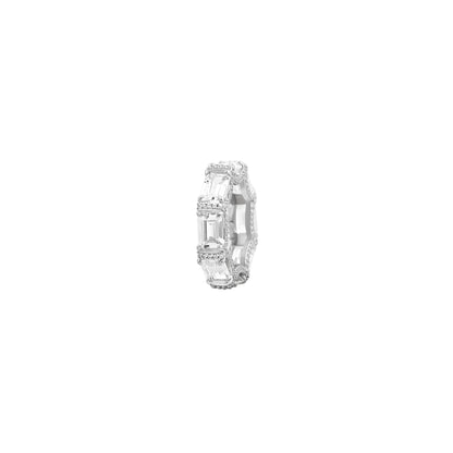 Vintage Baguette Diamond Eternity Ring – Golden Filigree of Timeless Royalty