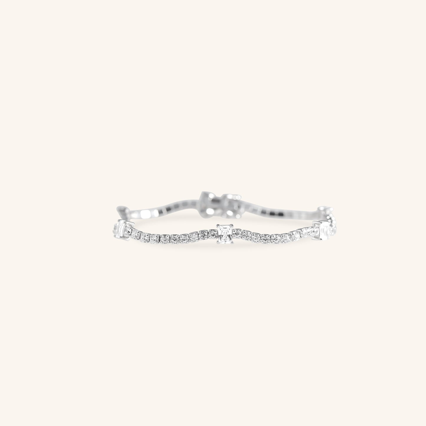 Round Tennis with Emerald cut Diamond