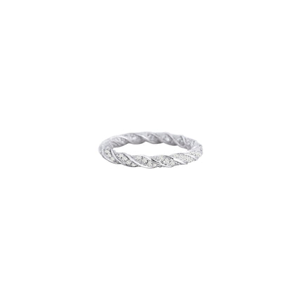 Twisted Textured Diamond Band – Golden Weave of Timeless Sparkle