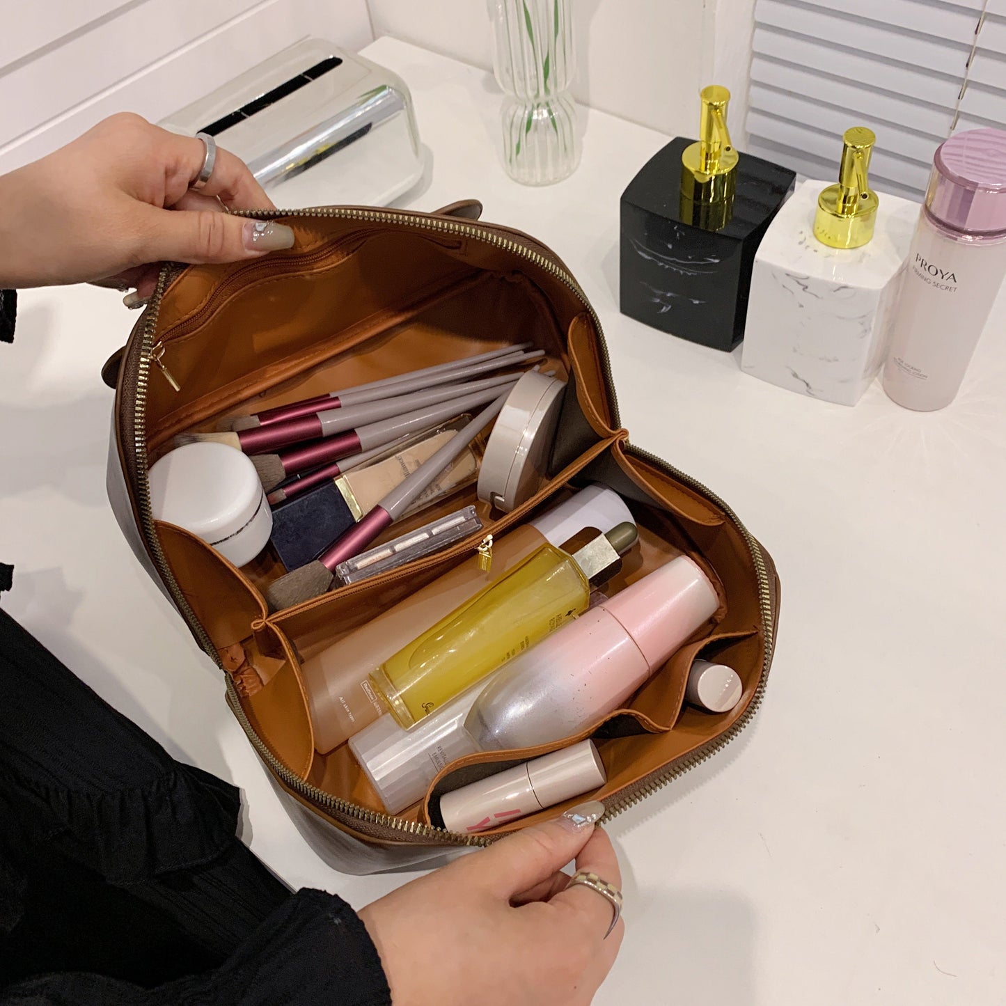 Tinah | Makeup Pouch