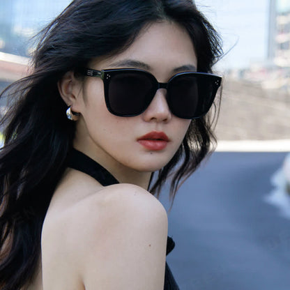 Fashion Square Frame Black Sunglasses with Nylon Lenses